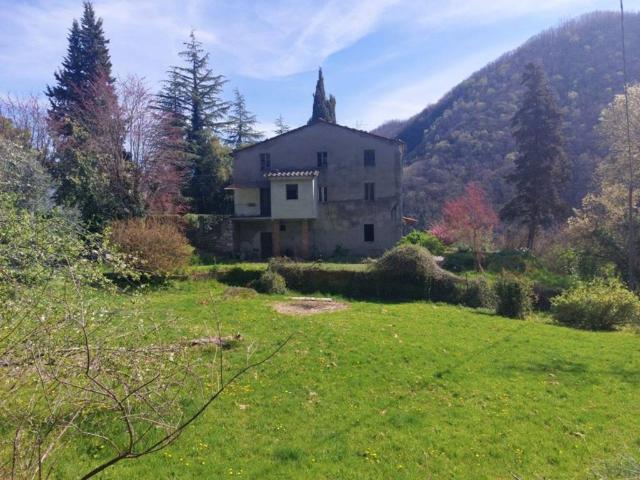 Rustico in vendita a Unione dei comuni Media Valle del Serchio, Borgo A Mozzano