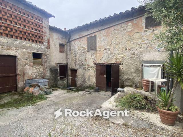 Rustico in vendita a Unione dei comuni Media Valle del Serchio, Borgo A Mozzano