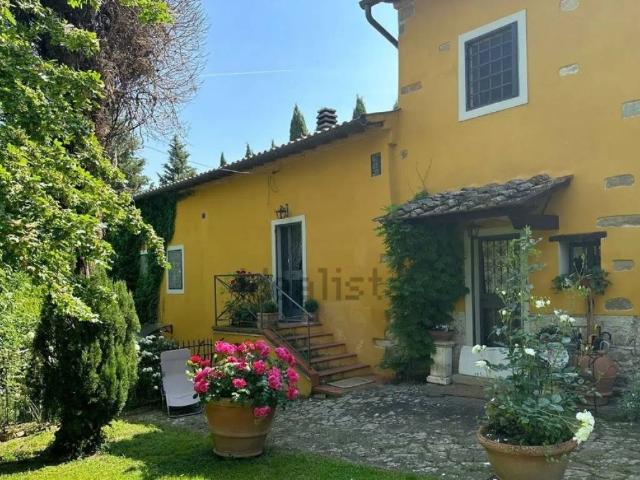 Rustico in vendita a Lutiano, Borgo San Lorenzo