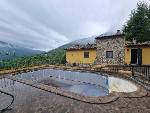 Rustico in vendita a Tassaia, Borgo San Lorenzo