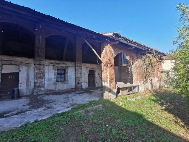 Rustico in vendita a Torrazza, Borgo San Siro