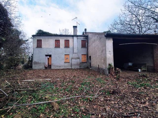Rustico in vendita a Borgo Veneto, Saletto
