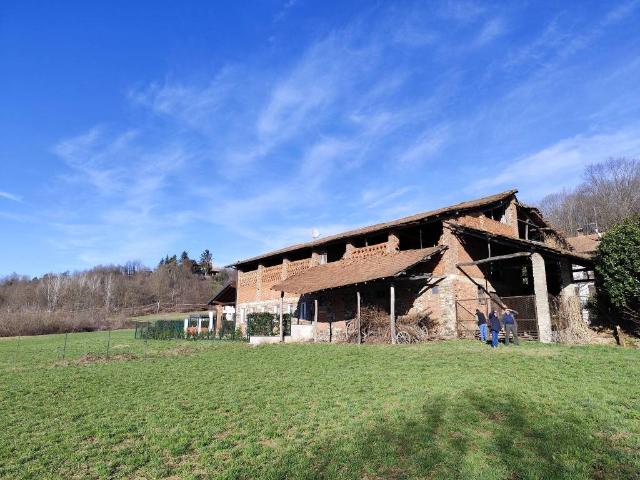 Rustico in vendita a Santa Cristina, Piemonte