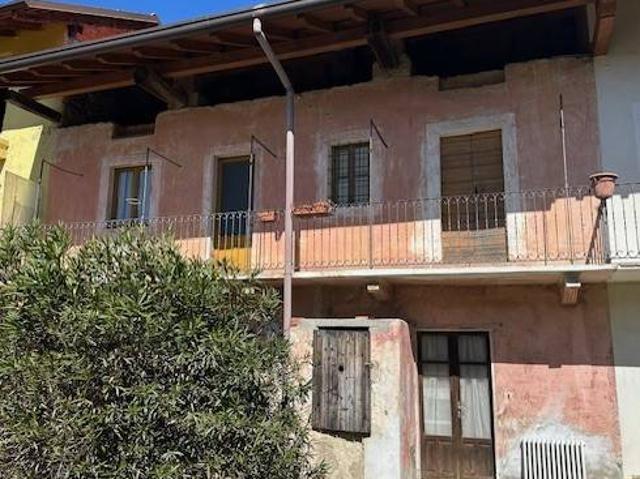 Rustico in vendita a Santa Cristina, Piemonte