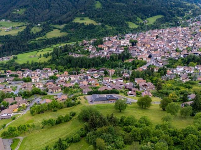 Rustico in vendita a Comunità montana della valle Camonica, Borno
