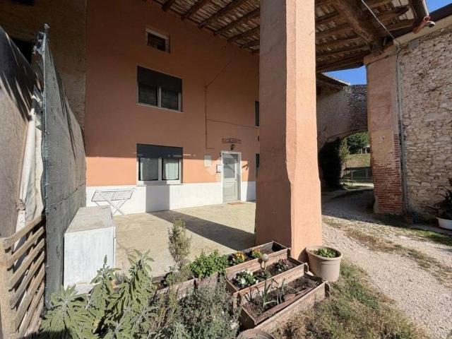 Rustico in vendita a Semonzo del Grappa, Borso del Grappa
