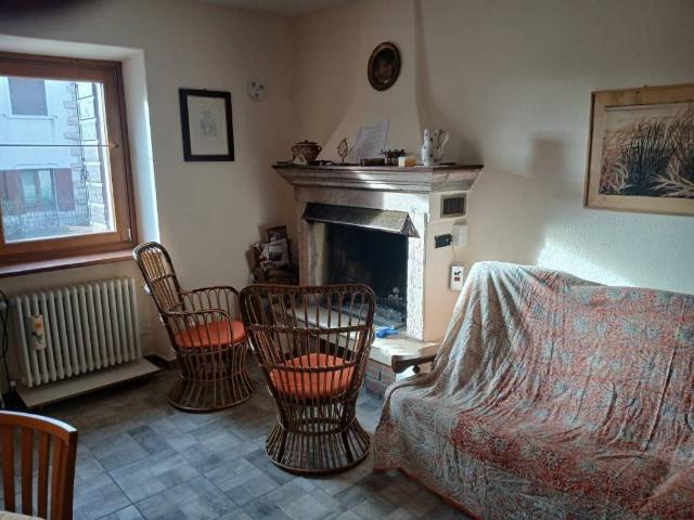 Villa Indipendente in vendita a Bosco Chiesanuova, Veneto