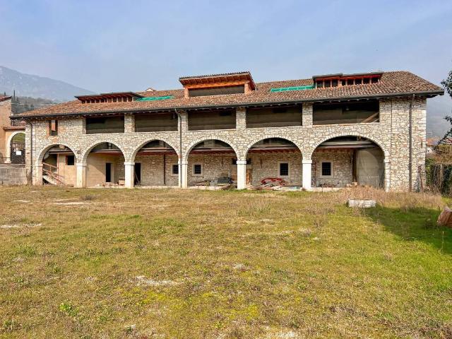 Rustico in vendita a Villaggio Marcolini, Botticino
