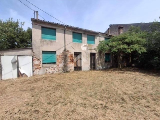 Rustico in vendita a Bovolone, Veneto