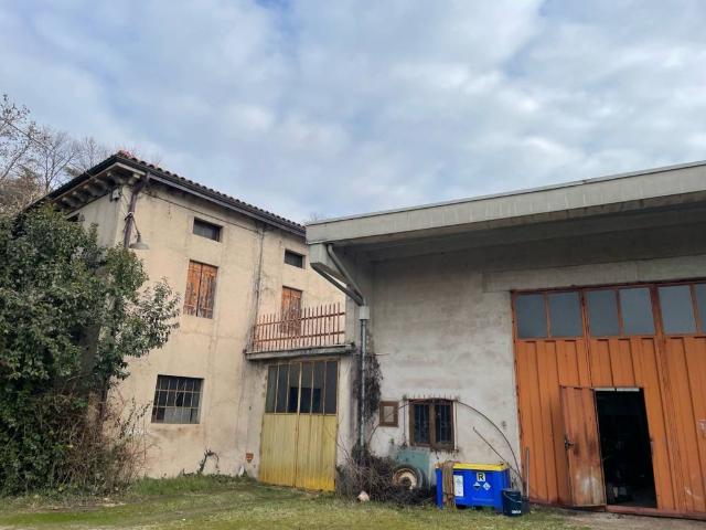 Rustico in vendita a Breganze, Veneto