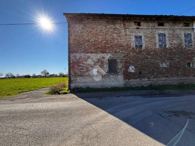 Rustico in vendita a Bassa Reggiana, Re