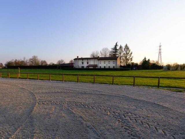 Rustico in vendita a Zona Est, Brescia