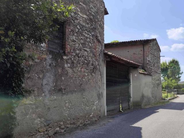 Rustico in vendita a Zona Est, Brescia