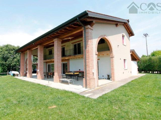 Rustico in vendita a Bressanvido, Veneto