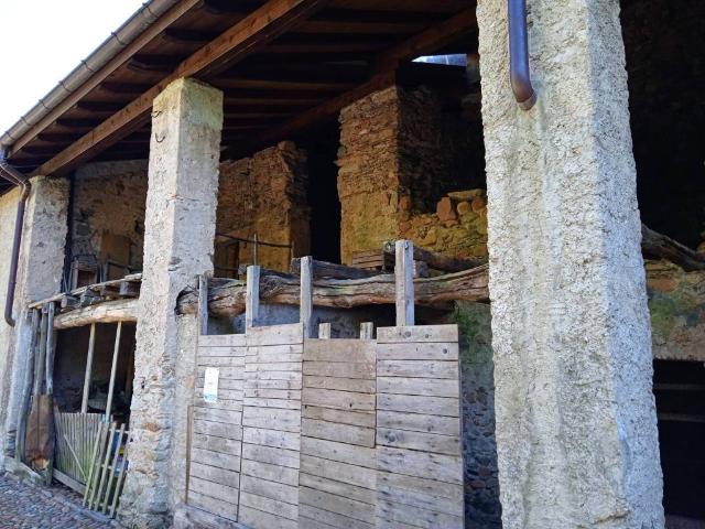 Rustico in vendita a Comunità Montana Valli del Verbano, Brinzio