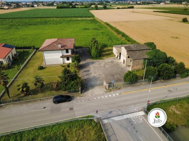 Rustico in vendita a Brugine, Veneto