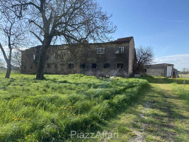 Rustico in vendita a Brugine, Veneto