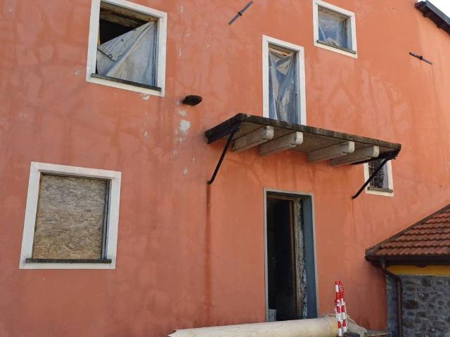 Rustico in vendita a Brugnato, Liguria