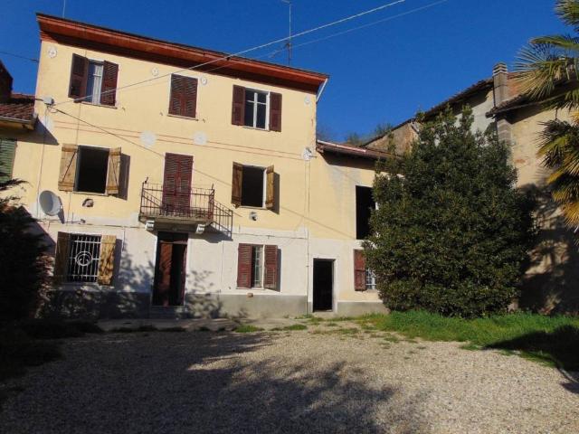 Rustico in vendita a Piemonte, Asti