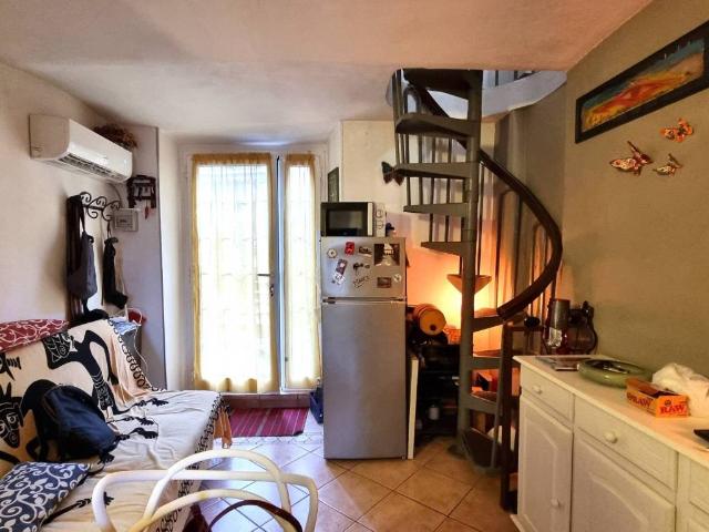 Villa Indipendente in vendita a Piemonte, Asti