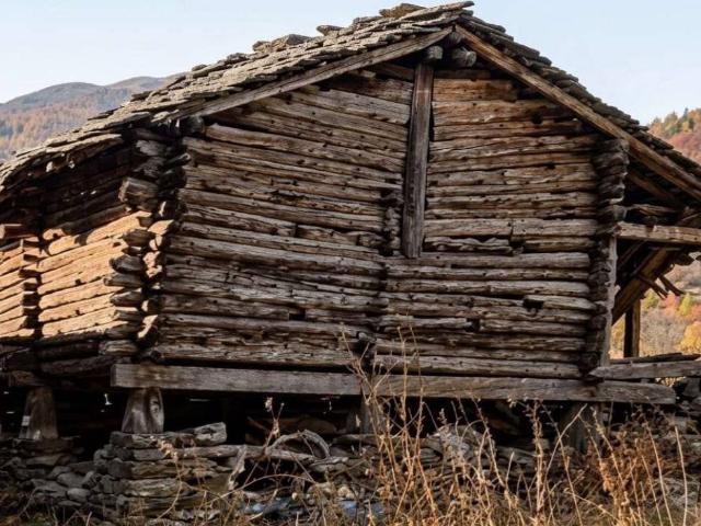 Rustico in vendita a Brusson, Aosta