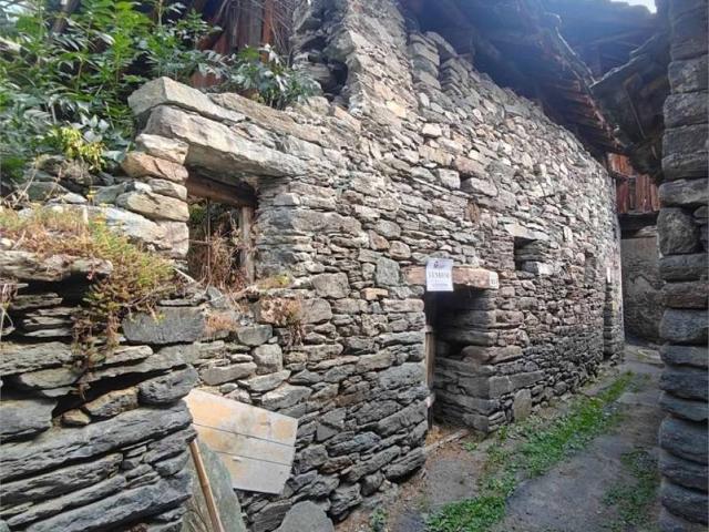 Rustico in vendita a Brusson, Aosta