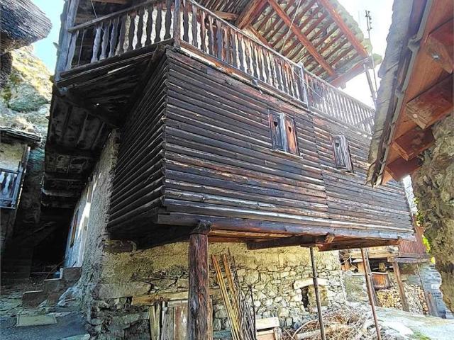 Rustico in vendita a Brusson, Aosta