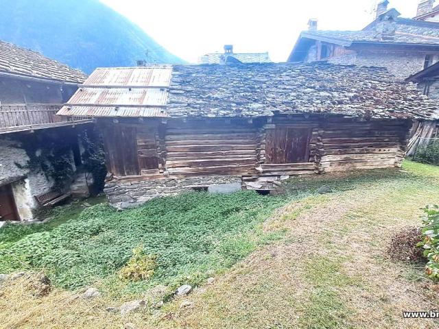 Rustico in vendita a La Pilaz, Brusson