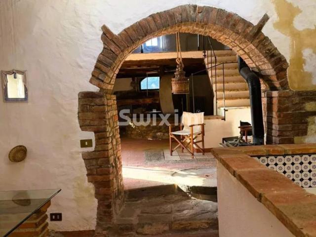 Rustico in vendita a Bucine, Toscana