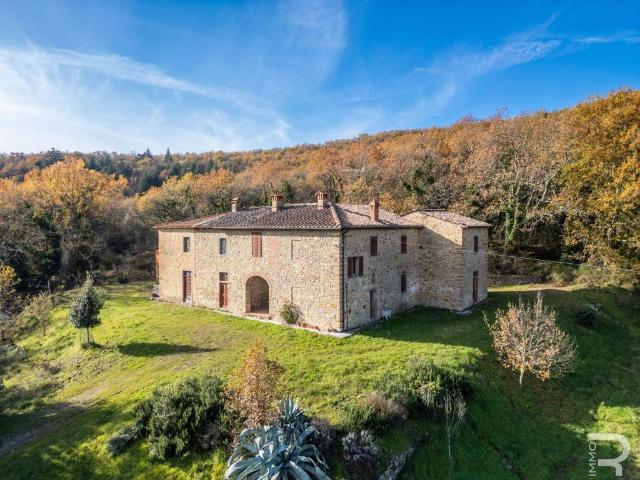 Rustico in vendita a Bucine, Toscana