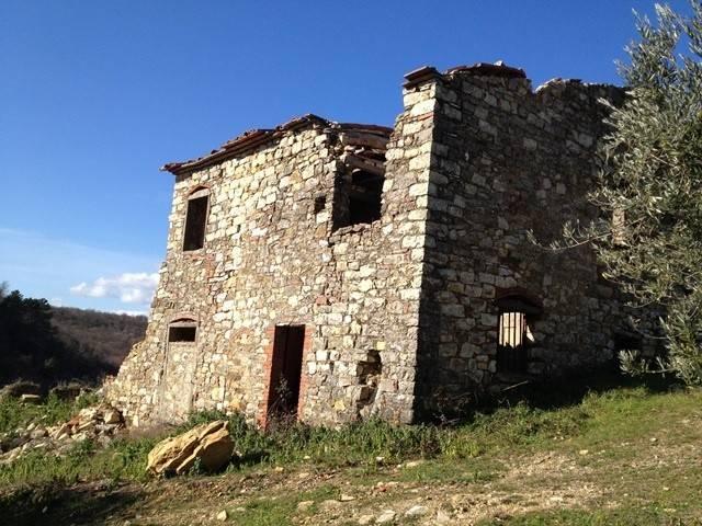 Rustico in vendita a Bucine, Toscana