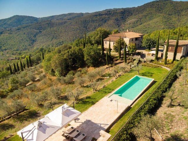 Rustico in vendita a Bucine, Toscana