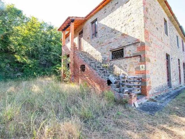 Rustico in vendita a Bucine, Toscana