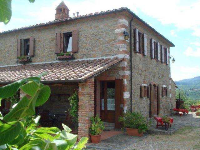 Rustico in vendita a Bucine, Toscana