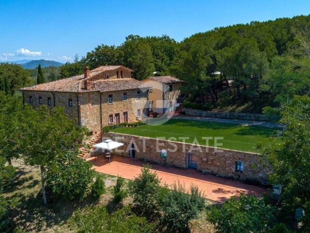 Rustico in vendita a Bucine, Toscana