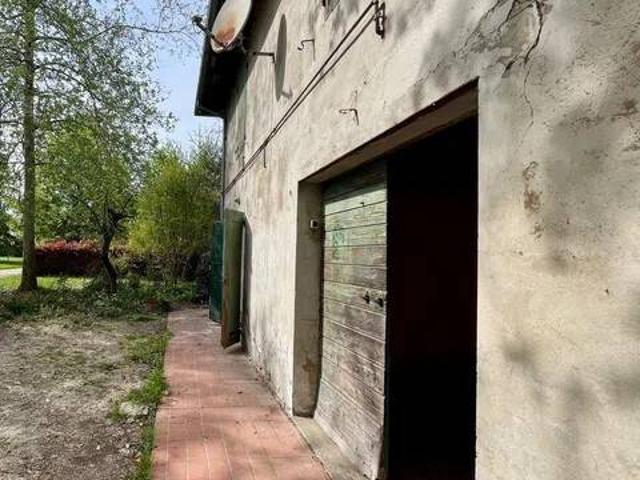 Rustico in vendita a Cento, Budrio