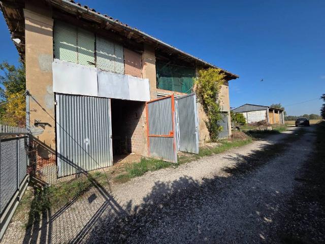 Rustico in vendita a Budrio, Reggio Emilia