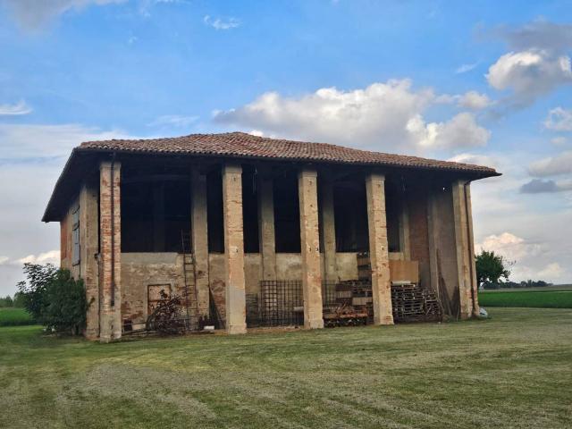 Rustico in vendita a Cento, Budrio