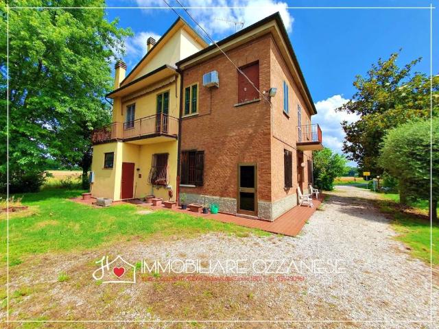 Rustico in vendita a Budrio, Reggio Emilia
