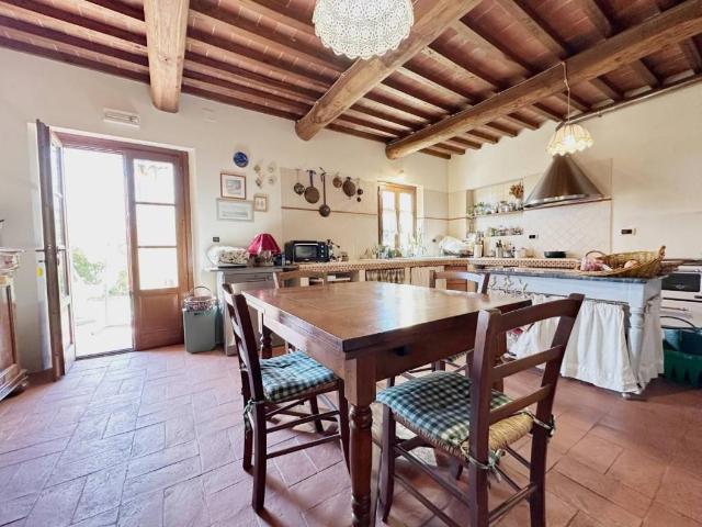Rustico in vendita a Buggiano, Toscana