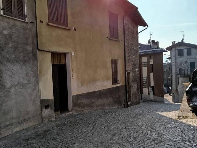Rustico in vendita a Località Nansegolo, Buglio In Monte