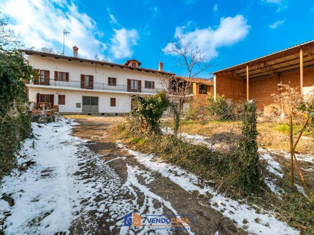 Rustico in vendita a Madonna del Campanile, Piemonte