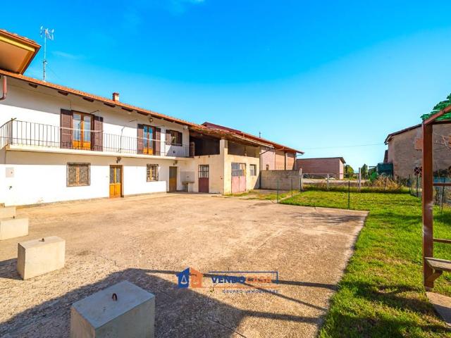 Rustico in vendita a Busca, Cuneo