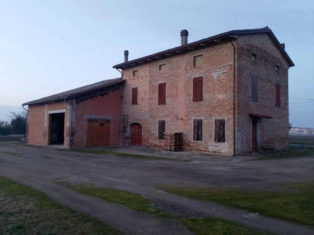Rustico in vendita a Busseto, Reggio Emilia