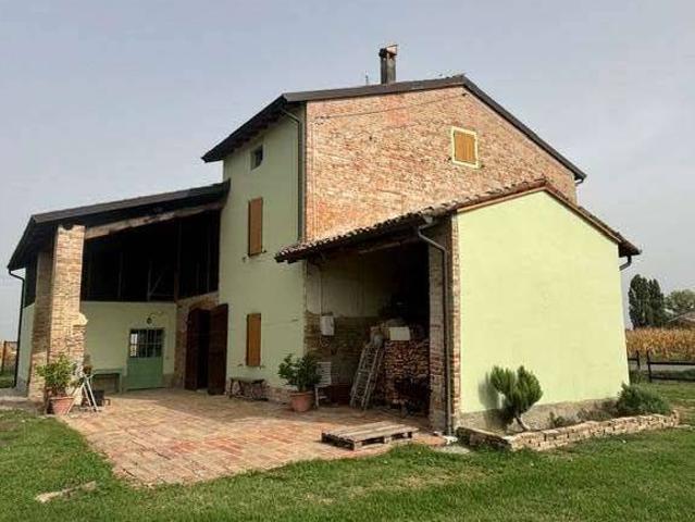Rustico in vendita a Busseto, Parma
