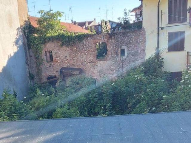 Rustico in vendita a Busto Garolfo, Lombardia