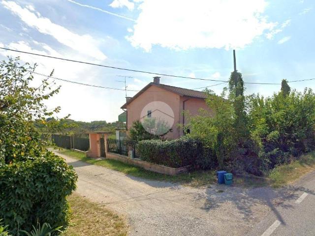 Rustico in vendita a Buttapietra, Veneto