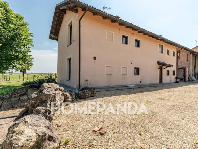Rustico in vendita a Piemonte, Asti