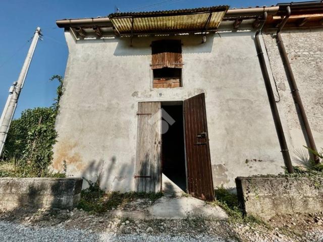 Rustico in vendita a Fonte, Caerano San Marco