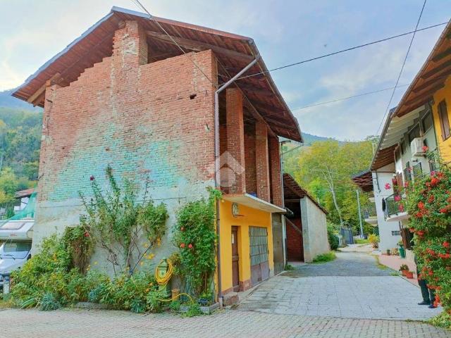 Rustico in vendita a Unione Montana di Comuni delle Valli di Lanzo, Ceronda e Casternone, Piemonte